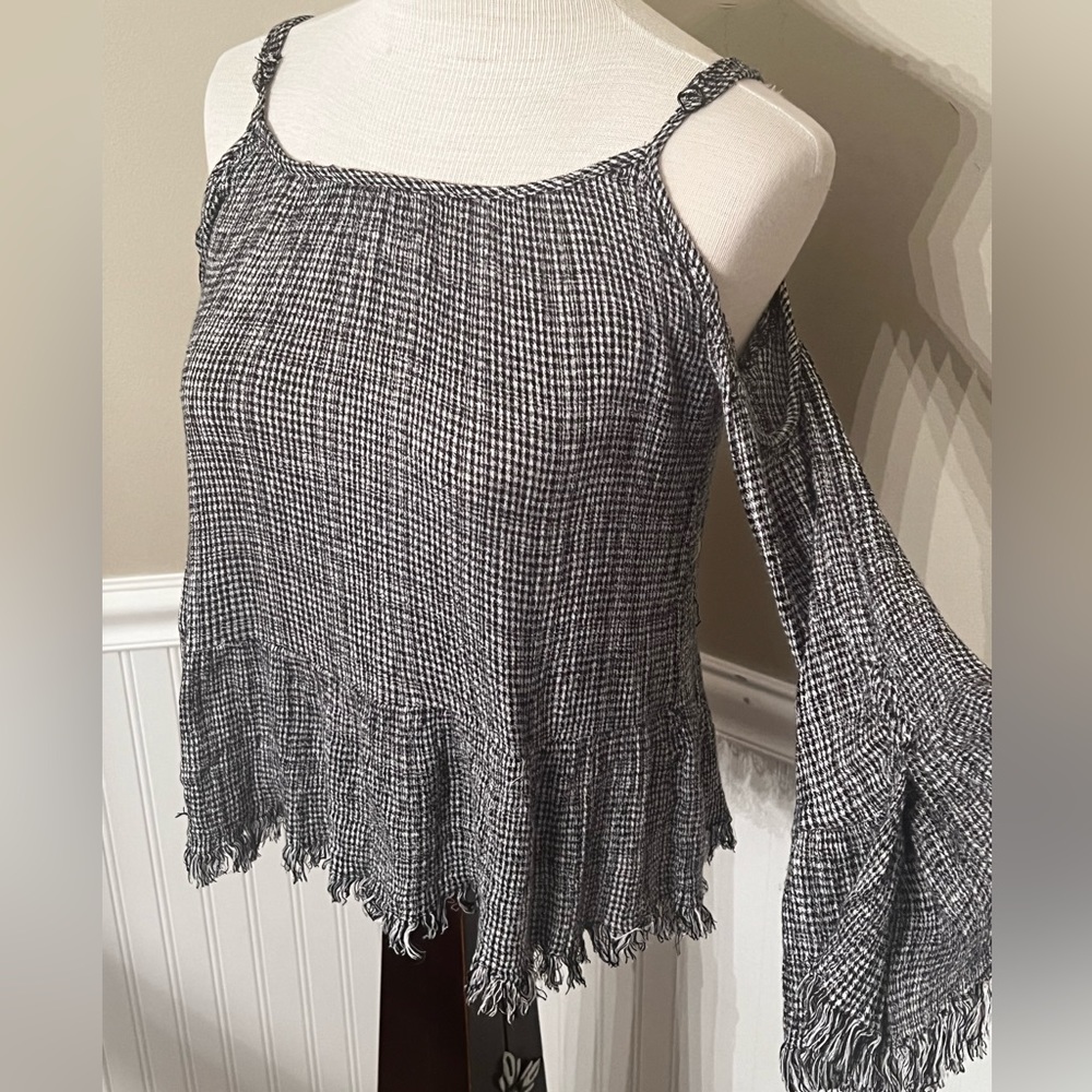 EnCreme cold shoulder black and white gingham top bell sleeve S